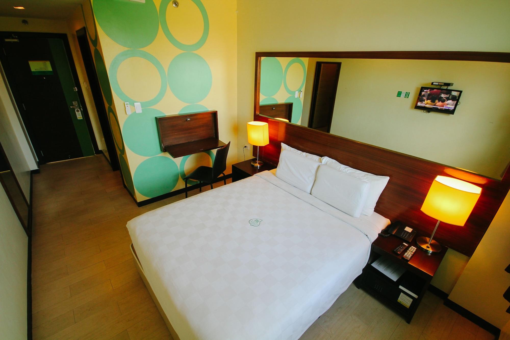 Go Hotels Bacolod Extérieur photo