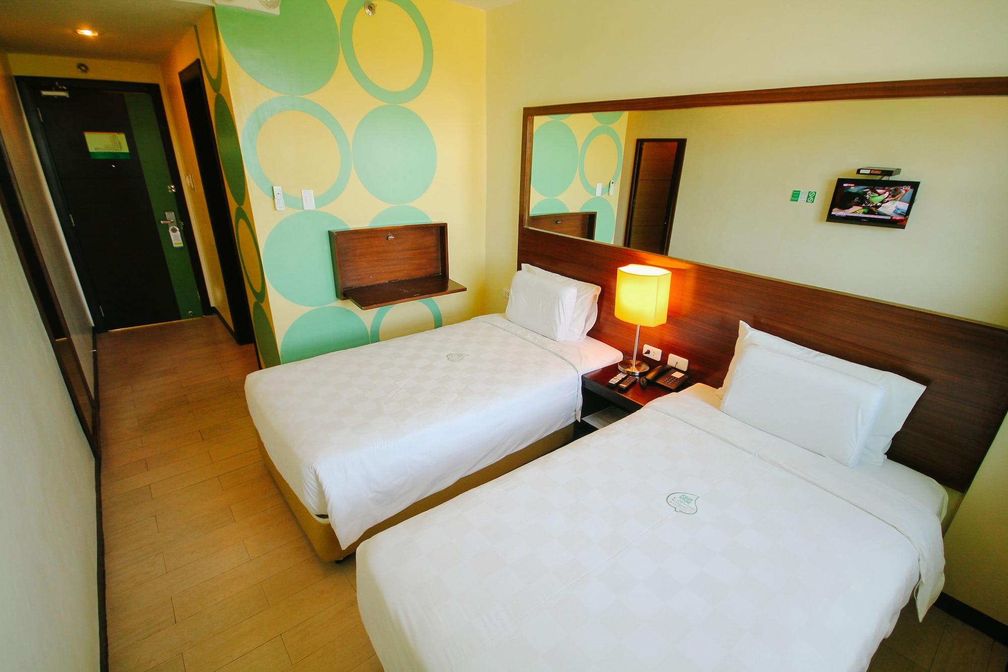 Go Hotels Bacolod Extérieur photo
