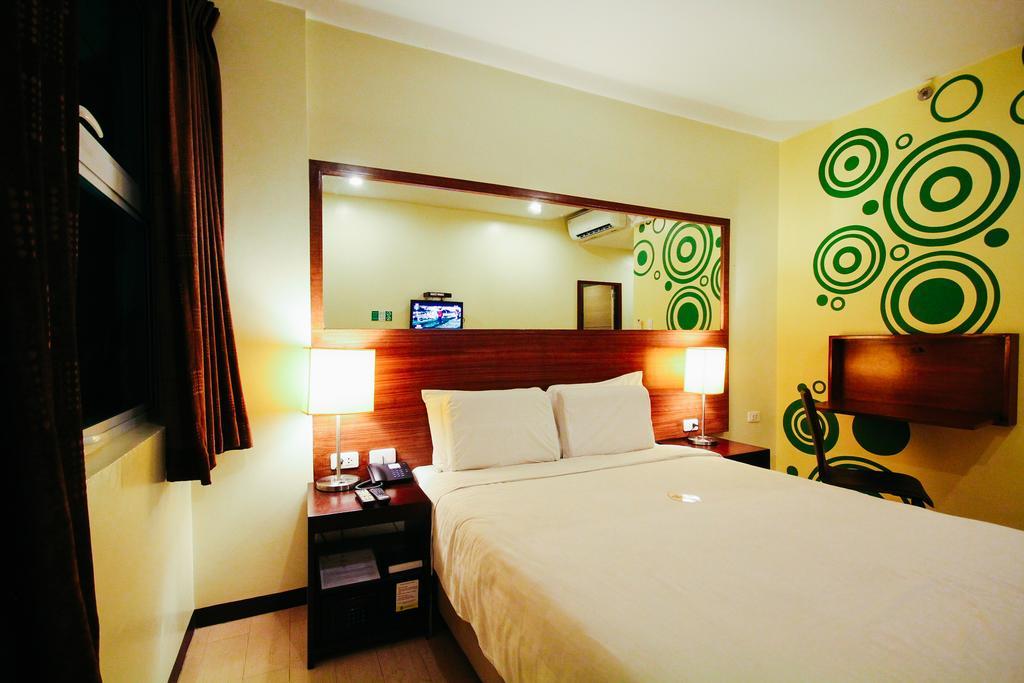 Go Hotels Bacolod Chambre photo