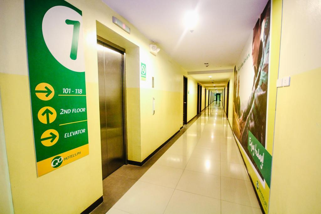 Go Hotels Bacolod Extérieur photo
